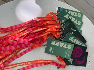 CustomPhoneWalletsNow.com