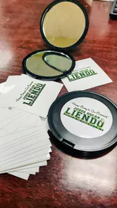 CustomPhoneWalletsNow.com - Circle Stickers