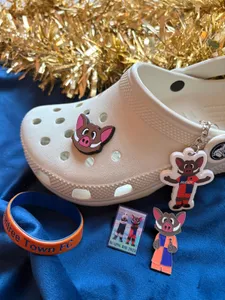 CustomPhoneWalletsNow.com - PVC Keychain