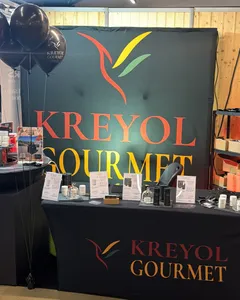 CustomPhoneWalletsNow.com