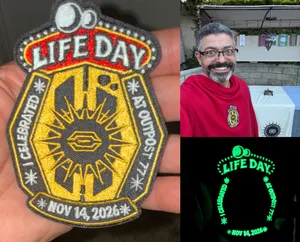 CustomPhoneWalletsNow.com - Embroidered Patches