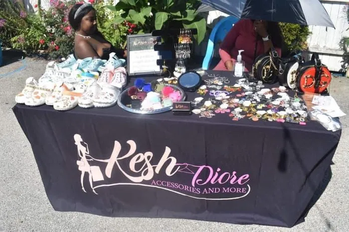 CustomPhoneWalletsNow.com