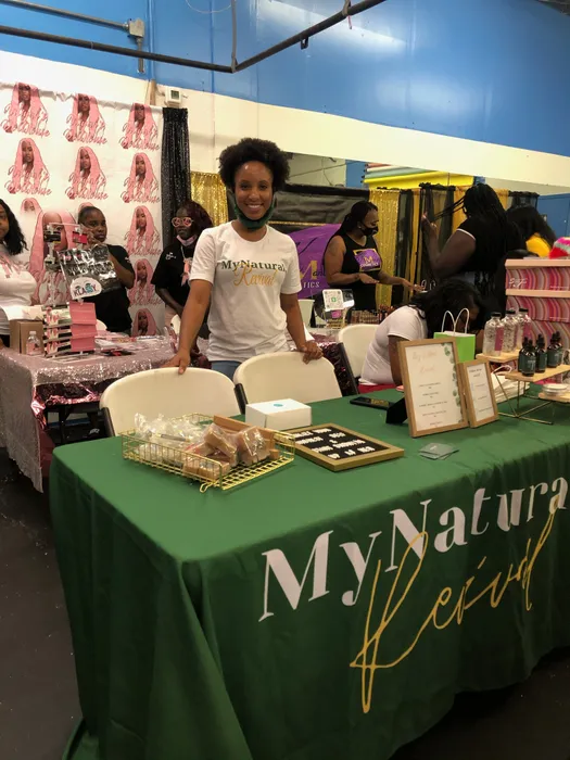 CustomPhoneWalletsNow.com