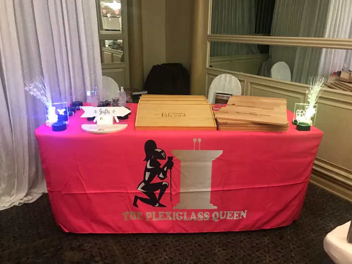 CustomPhoneWalletsNow.com