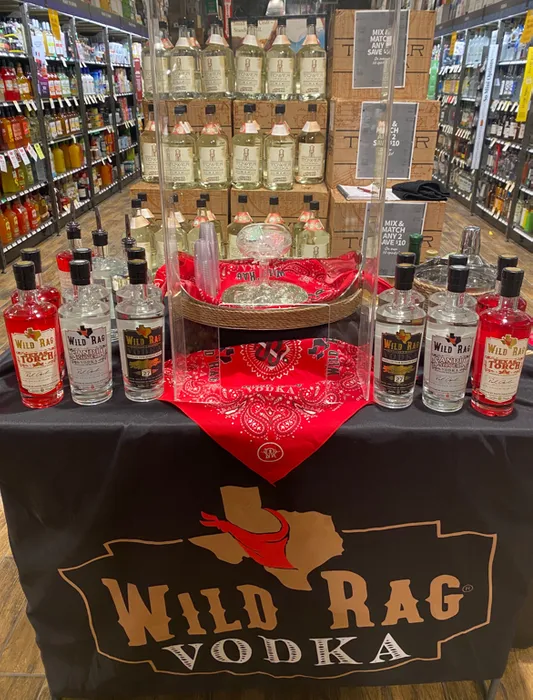 CustomPhoneWalletsNow.com