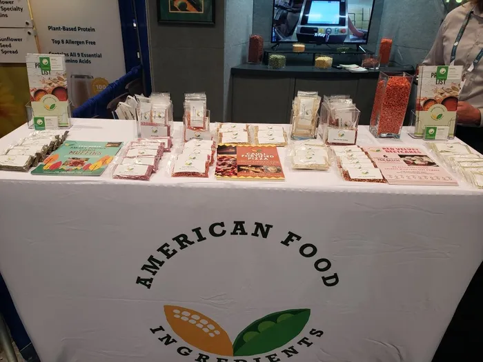 CustomPhoneWalletsNow.com