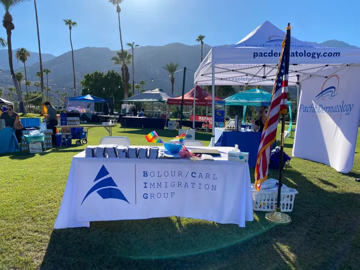 CustomPhoneWalletsNow.com