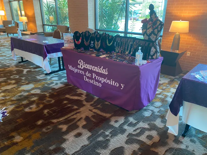 CustomPhoneWalletsNow.com