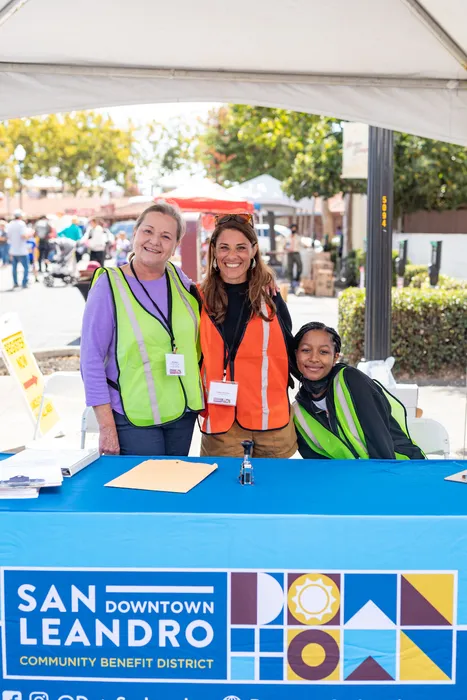 CustomPhoneWalletsNow.com