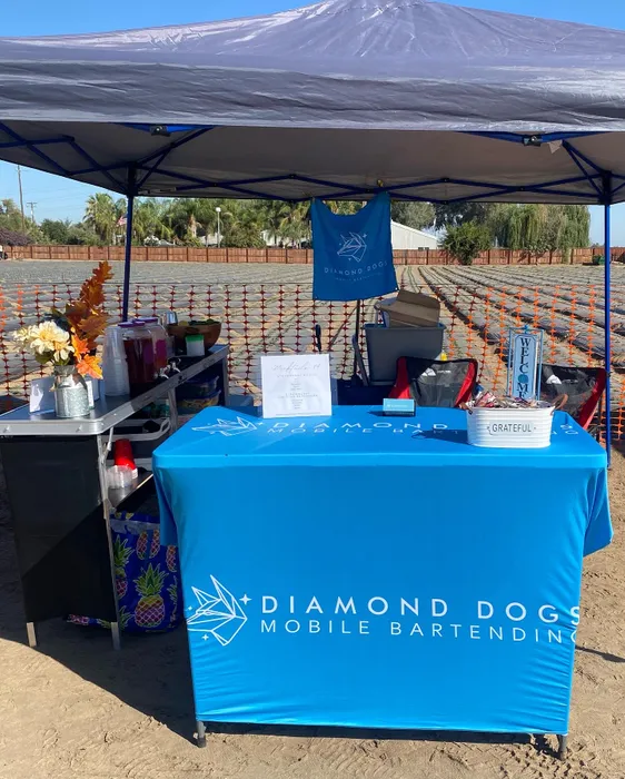 CustomPhoneWalletsNow.com