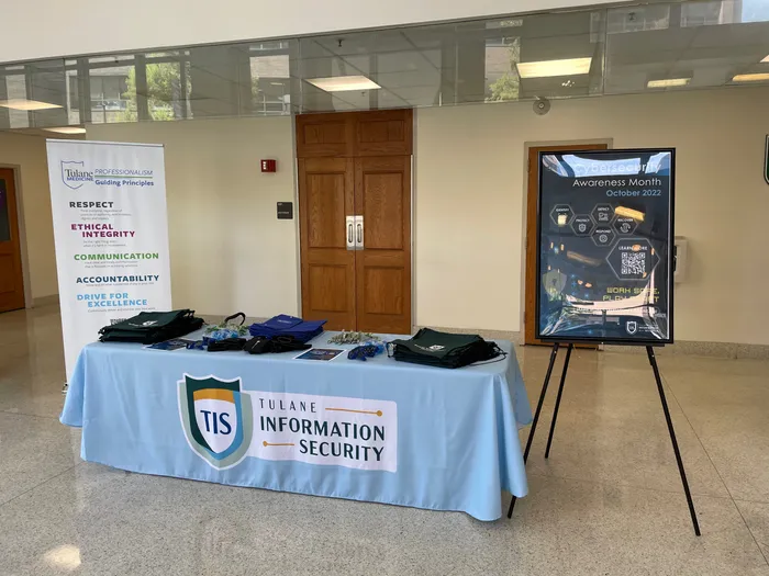 CustomPhoneWalletsNow.com