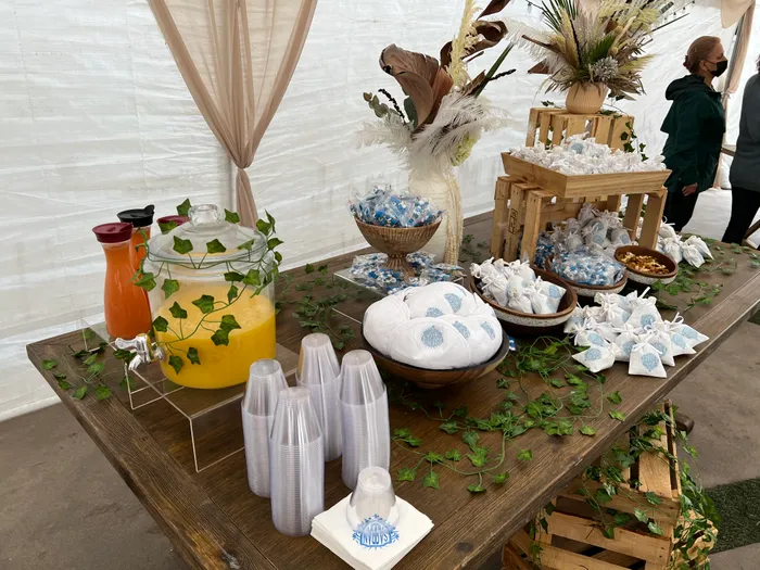 CustomPhoneWalletsNow.com