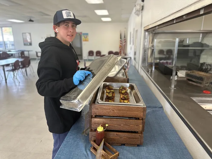 CustomPhoneWalletsNow.com