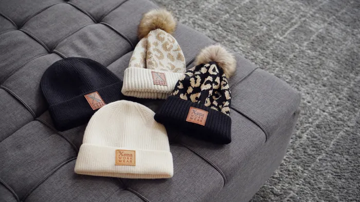 CustomPhoneWalletsNow.com