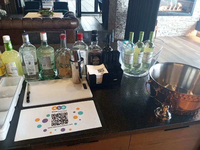 CustomPhoneWalletsNow.com