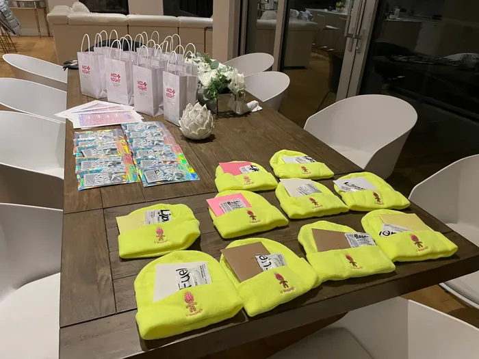 CustomPhoneWalletsNow.com