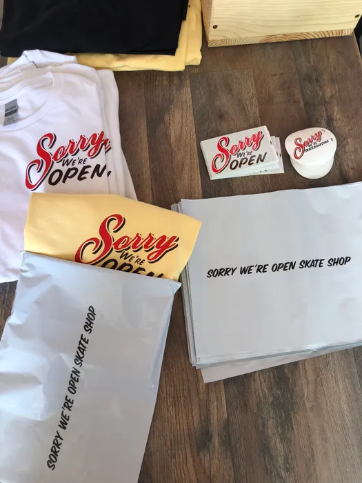 CustomPhoneWalletsNow.com