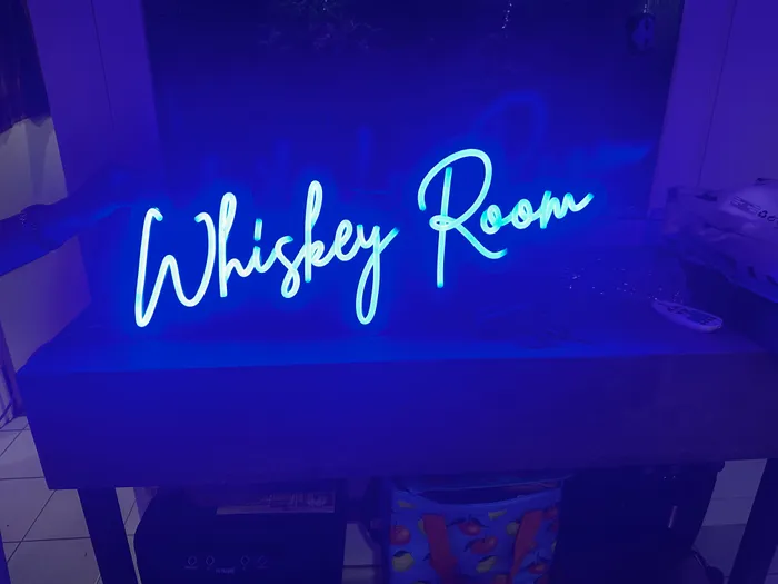 CustomPhoneWalletsNow.com