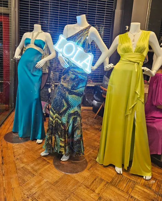 CustomPhoneWalletsNow.com