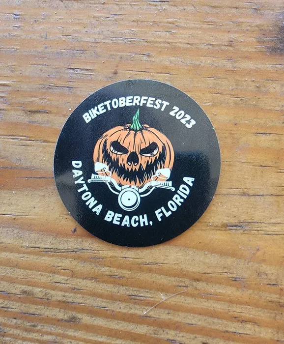 CustomPhoneWalletsNow.com - Circle Stickers