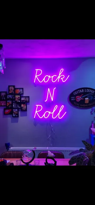 CustomPhoneWalletsNow.com - Custom Neon Sign