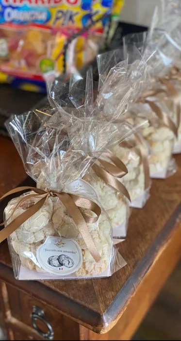 CustomPhoneWalletsNow.com - Roll Labels