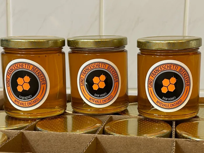 CustomPhoneWalletsNow.com - Roll Labels