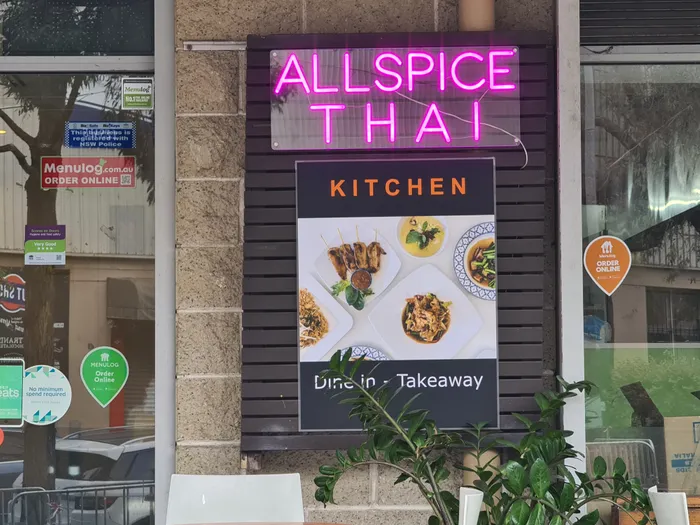 CustomPhoneWalletsNow.com - Custom Neon Sign