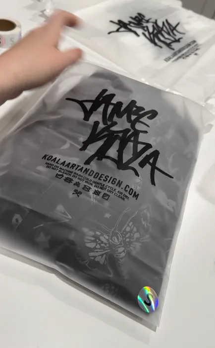 CustomPhoneWalletsNow.com - Zipper Frosted Bag