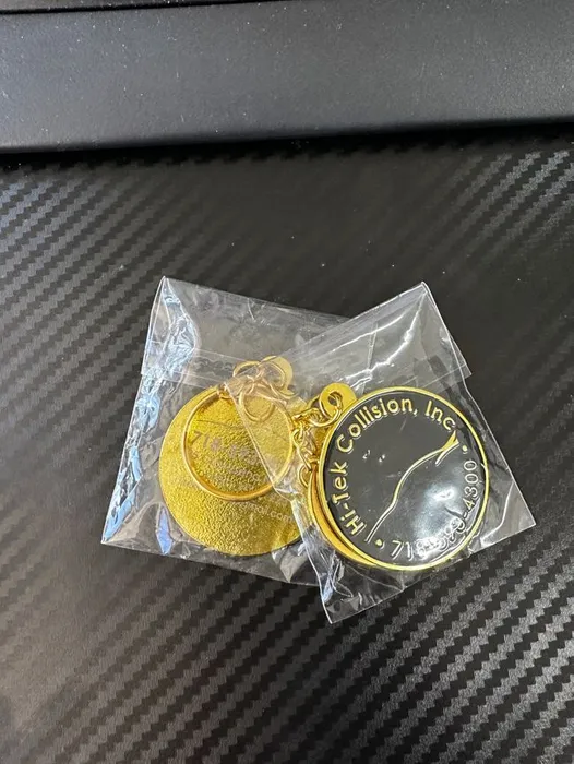 CustomPhoneWalletsNow.com - Metal Keychain