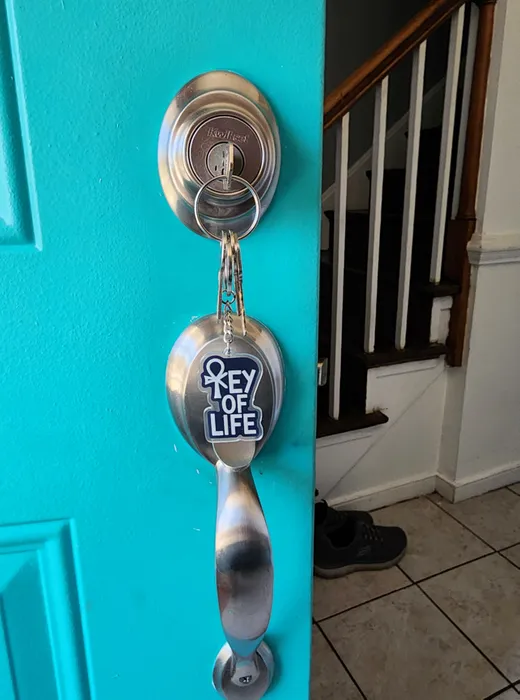 CustomPhoneWalletsNow.com - Acrylic Keychain