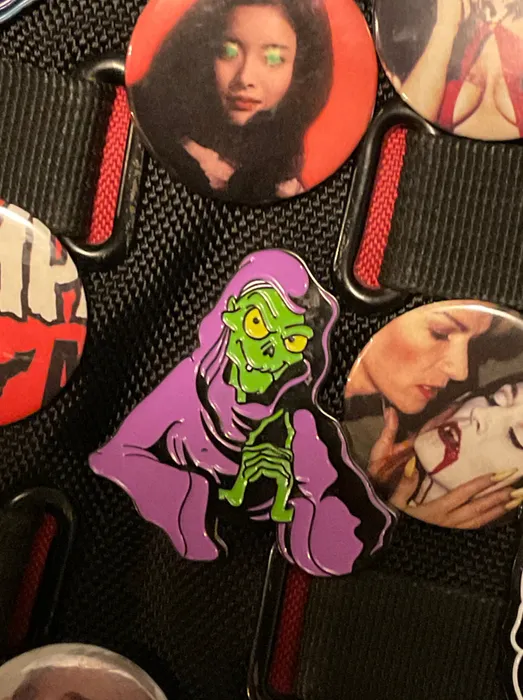 CustomPhoneWalletsNow.com - Soft Enamel Pin