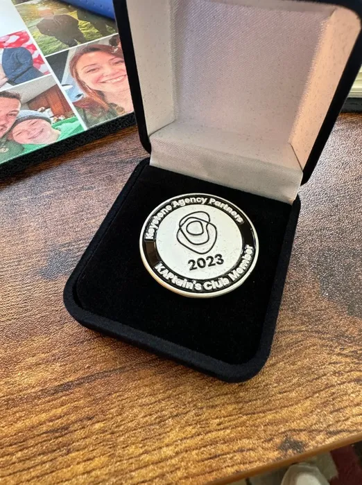 CustomPhoneWalletsNow.com - Soft Enamel Pin