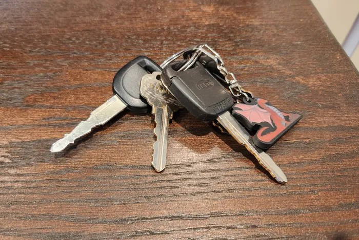 CustomPhoneWalletsNow.com - PVC Keychain