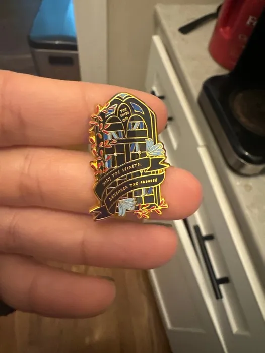 CustomPhoneWalletsNow.com - Hard Enamel Pin