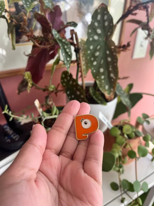 CustomPhoneWalletsNow.com - Hard Enamel Pin