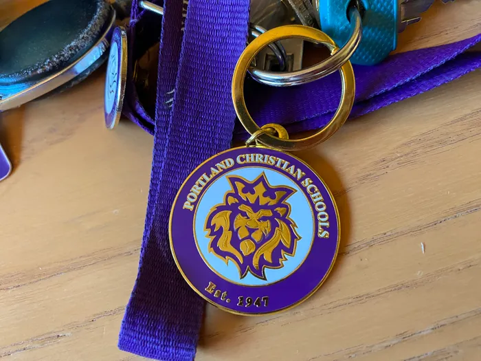 CustomPhoneWalletsNow.com - Metal Keychain