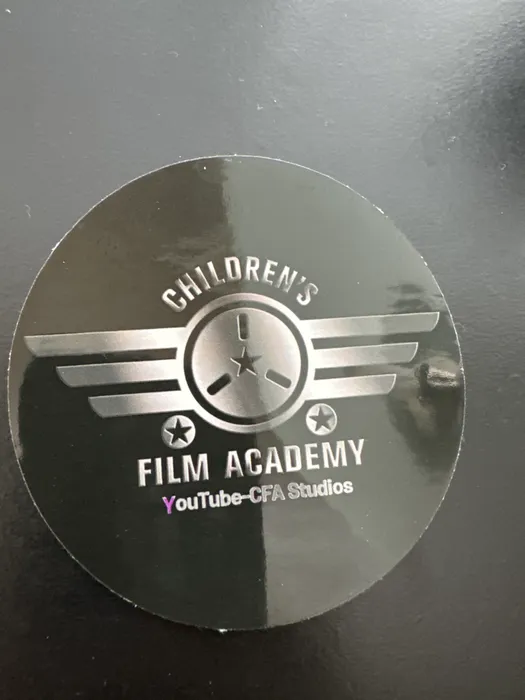 CustomPhoneWalletsNow.com - Circle Stickers