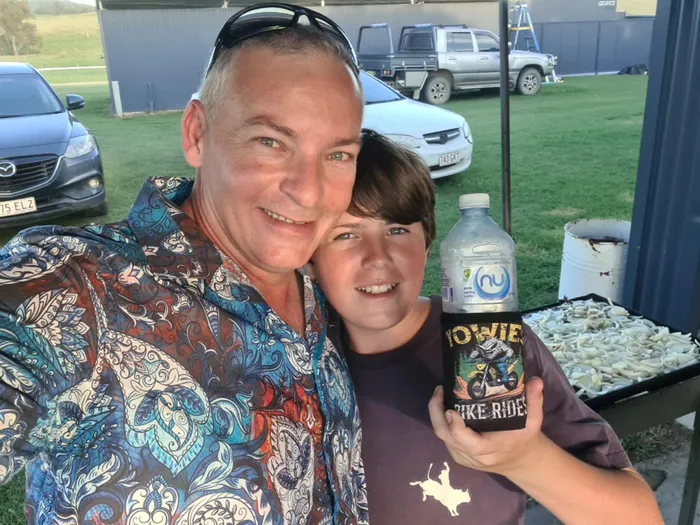 CustomPhoneWalletsNow.com - Can Sleeve