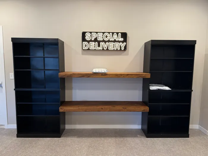 CustomPhoneWalletsNow.com - Custom Neon Sign