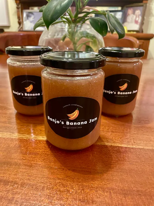 CustomPhoneWalletsNow.com - Oval Stickers