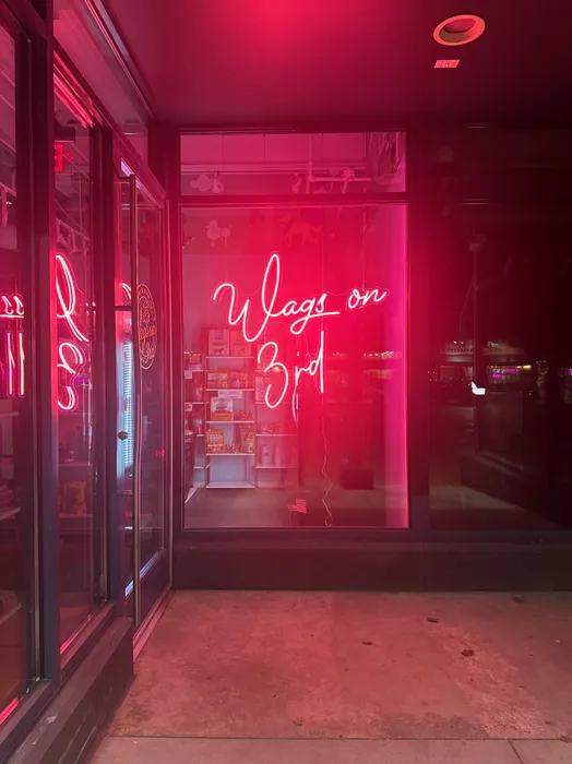 CustomPhoneWalletsNow.com - Custom Neon Sign