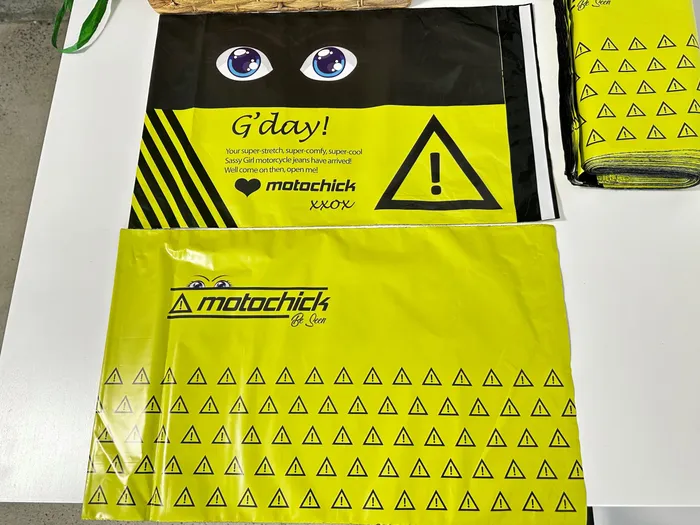 CustomPhoneWalletsNow.com - Custom Poly Mailer