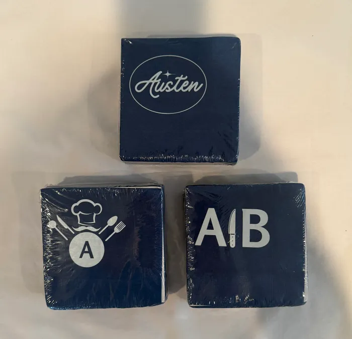 CustomPhoneWalletsNow.com - Custom Beverage Napkin