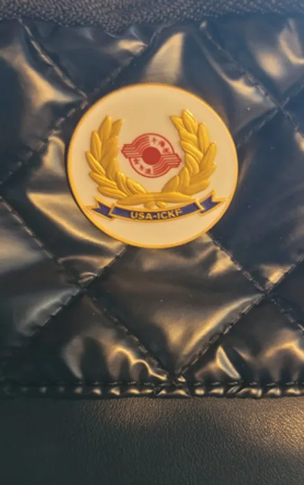 CustomPhoneWalletsNow.com - 3D Pin