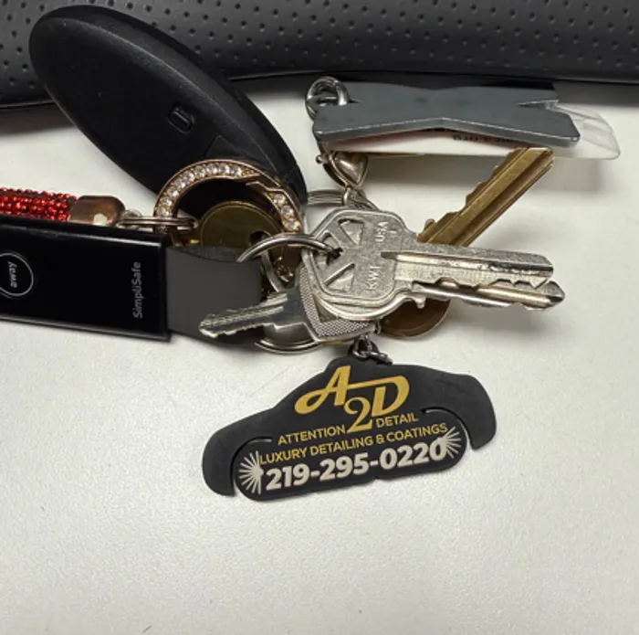 CustomPhoneWalletsNow.com - PVC Keychain