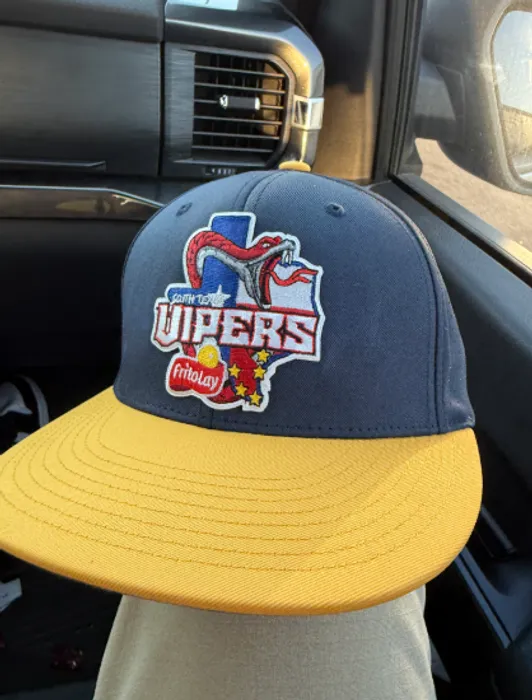 CustomPhoneWalletsNow.com - Embroidered Patches