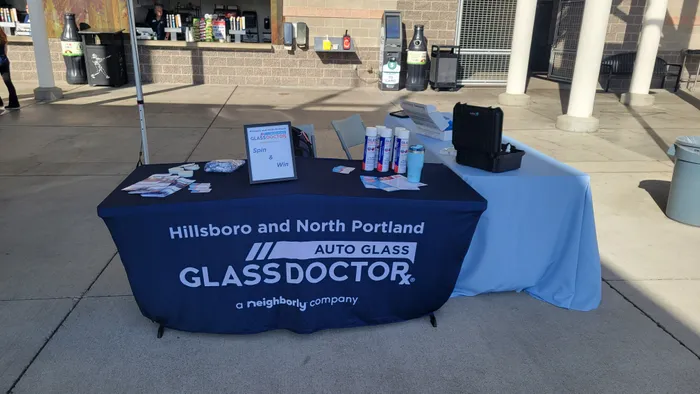 CustomPhoneWalletsNow.com - Custom Rectangle Table Covers