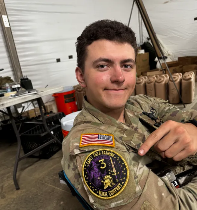 CustomPhoneWalletsNow.com - Embroidered Patches