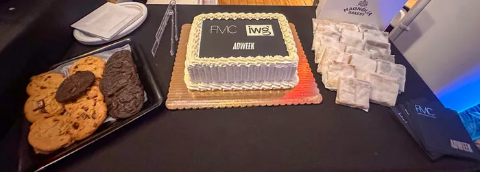 CustomPhoneWalletsNow.com - Custom Foil Stamped Beverage Napkin